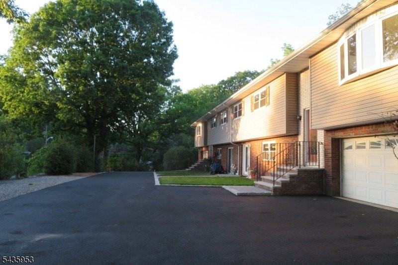 25 Storms Ave #B - Photo 4 of 41
