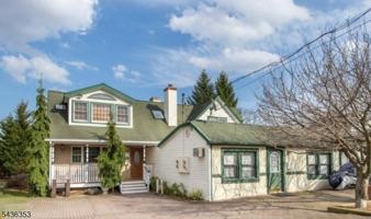 featured image of 186 Kingston Rd