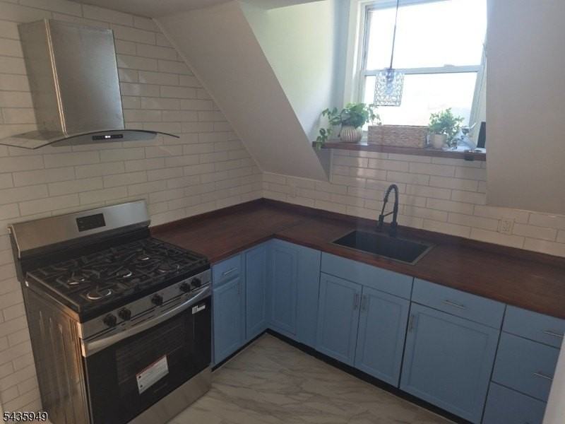 155 N Maple Ave - Photo 7 of 10