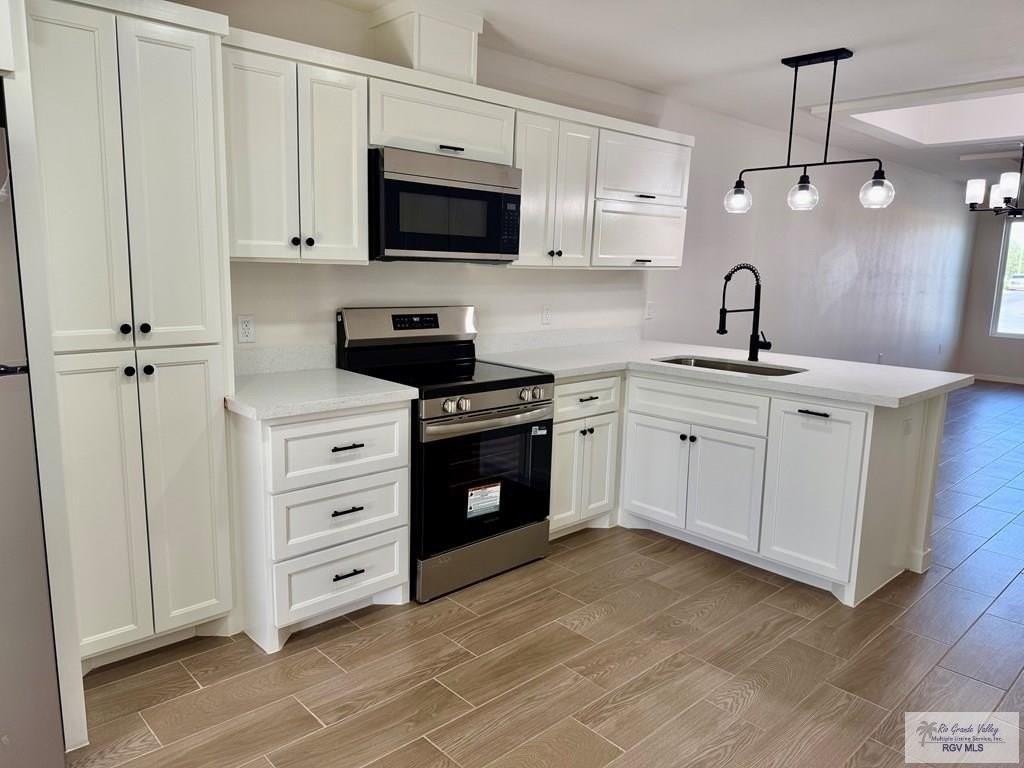 1570 Los Alamos St #A - Photo 5 of 13
