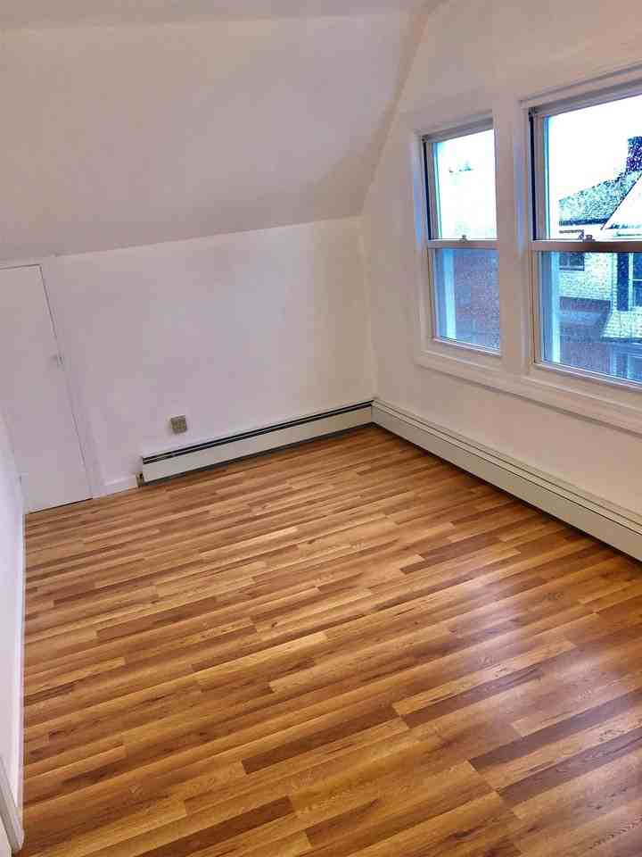 24 Obrien Ct - Photo 2 of 11