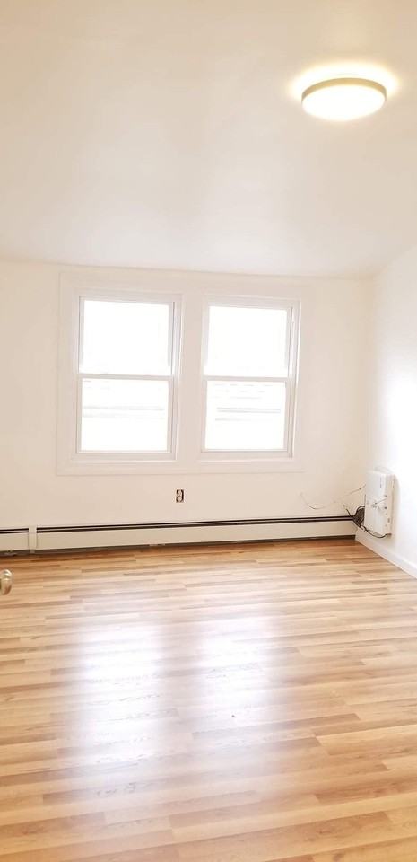 24 Obrien Ct - Photo 3 of 11