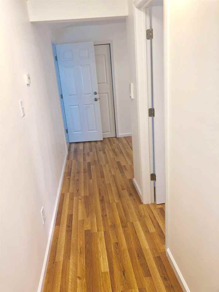 24 Obrien Ct - Photo 5 of 11