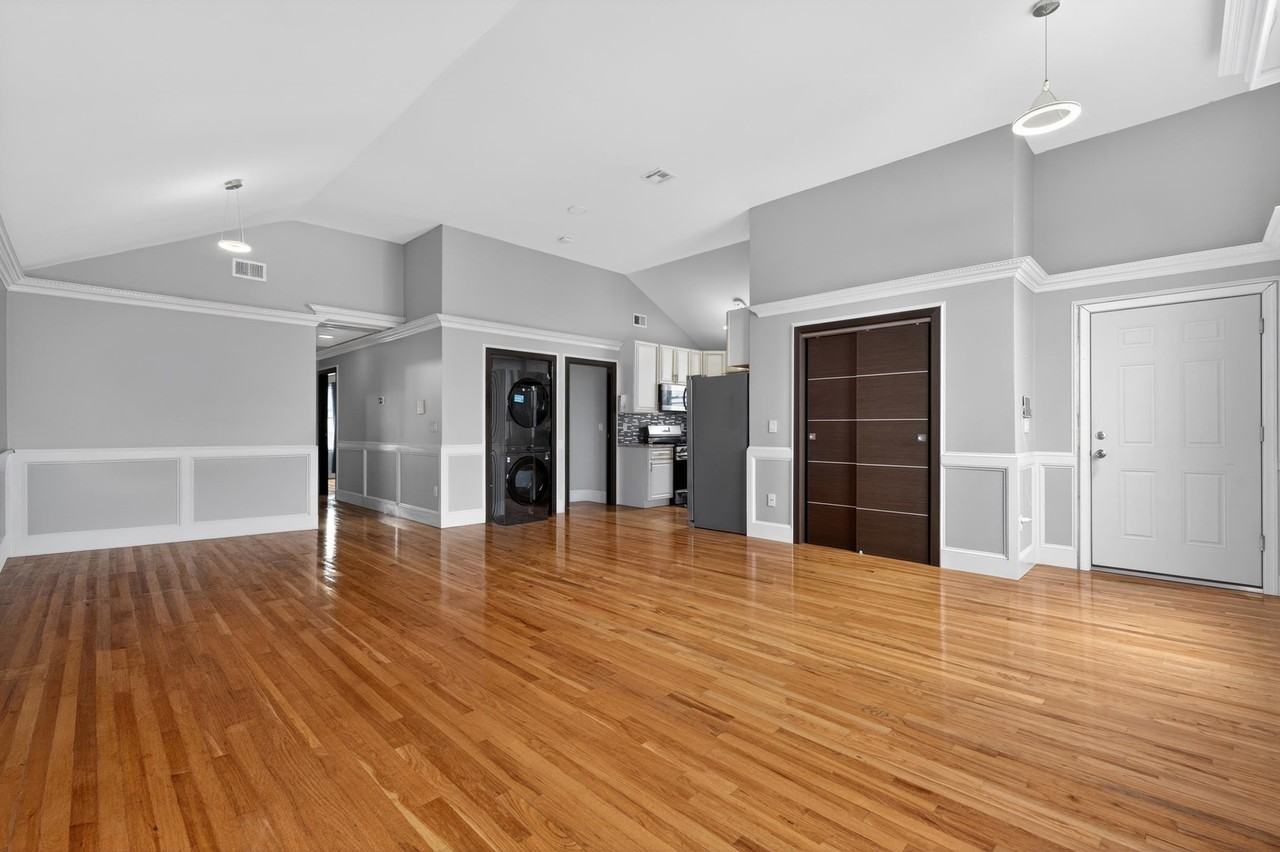 188 Lembeck Ave #2 - Photo 2 of 17