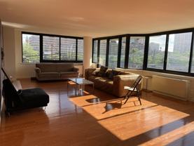 700 Grove St #4F - Photo 1 of 1
