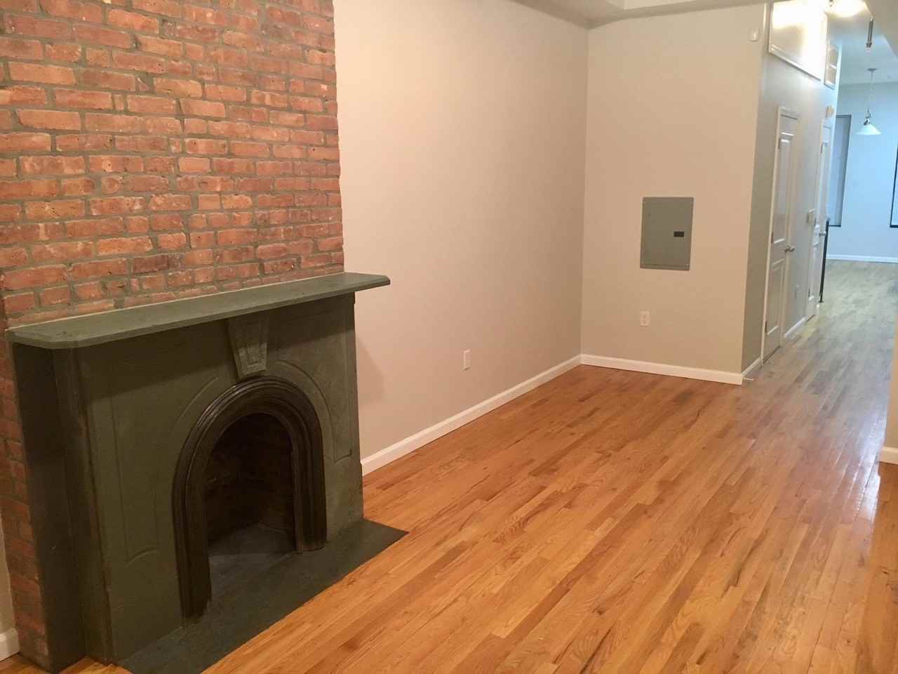 572 Jersey Ave #1R - Photo 6 of 22