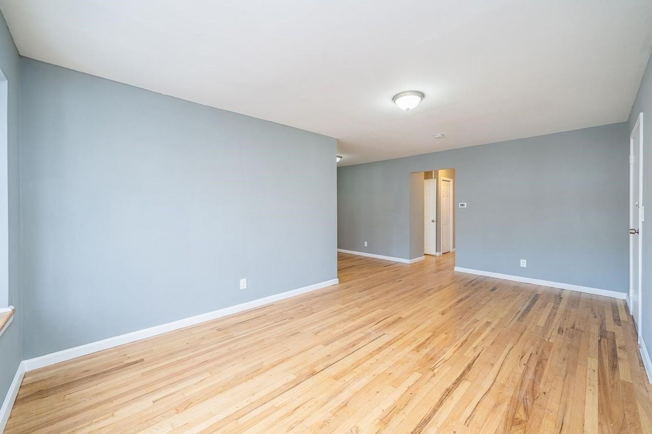9 Exeter Rd #1 - Photo 3 of 13