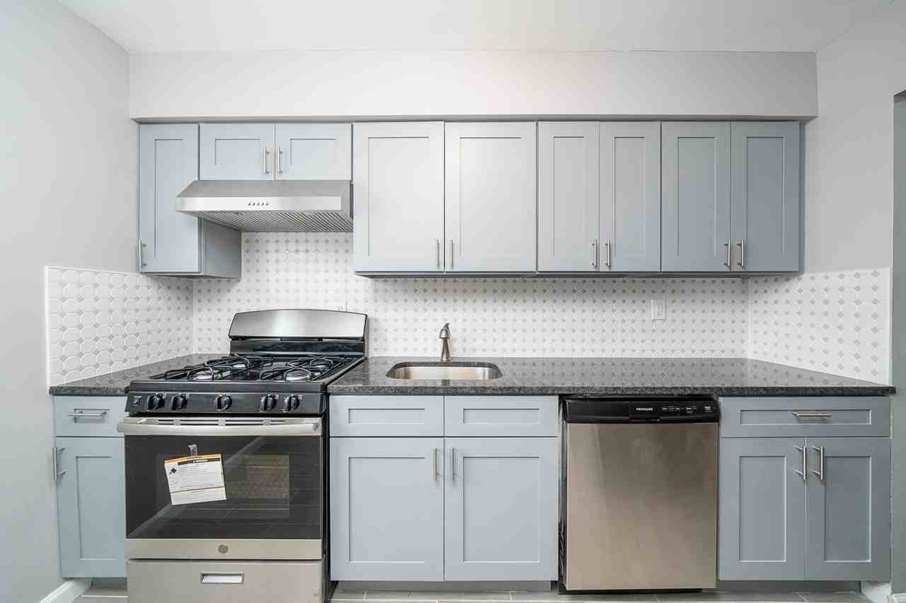 9 Exeter Rd #1 - Photo 7 of 13