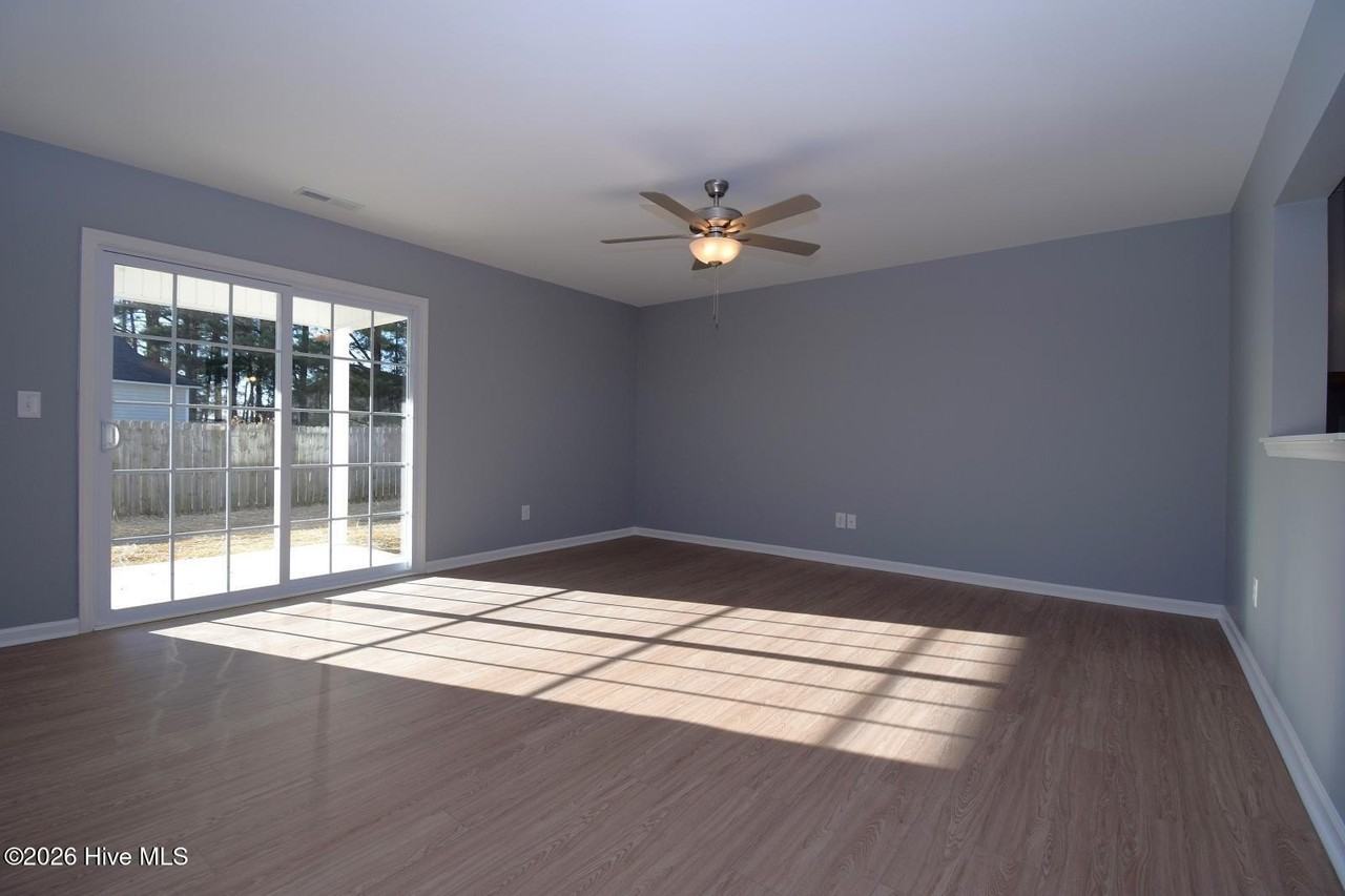 1227 Masters Ln #A - Photo 6 of 16