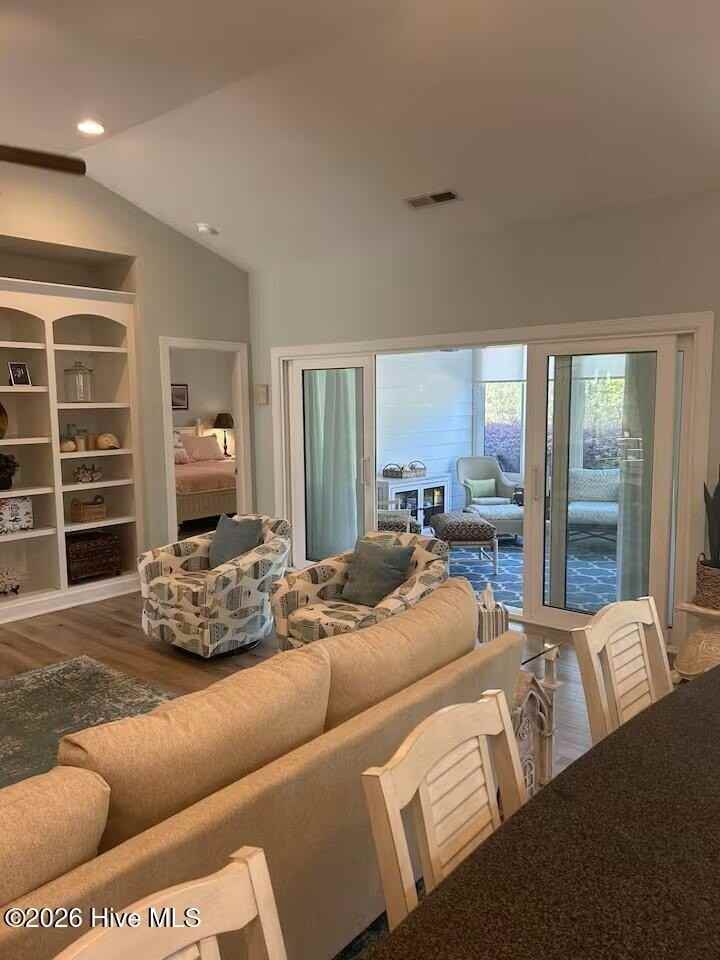 1444 Cassidy Ct - Photo 3 of 16