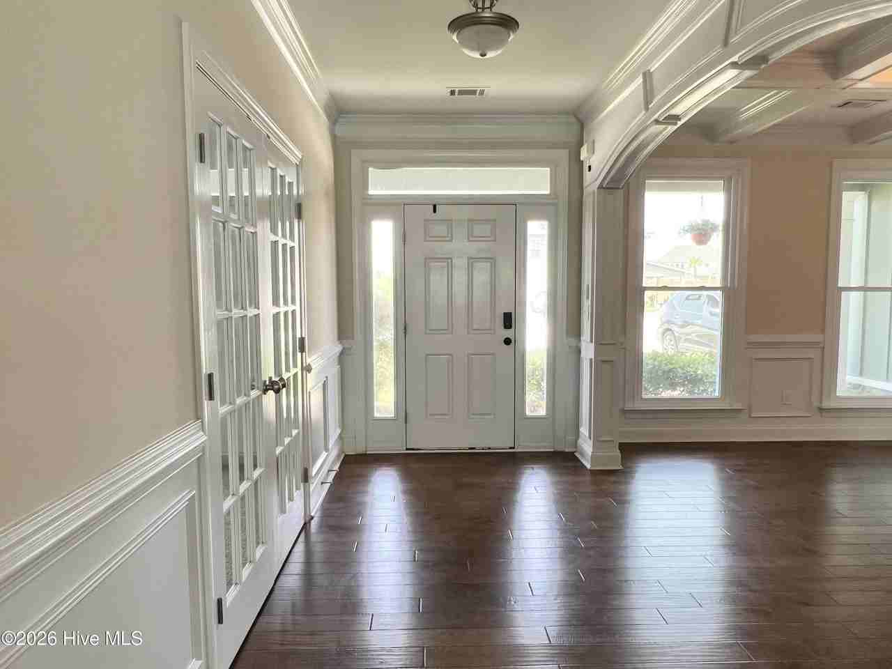 327 Clearwater Ln - Photo 5 of 50