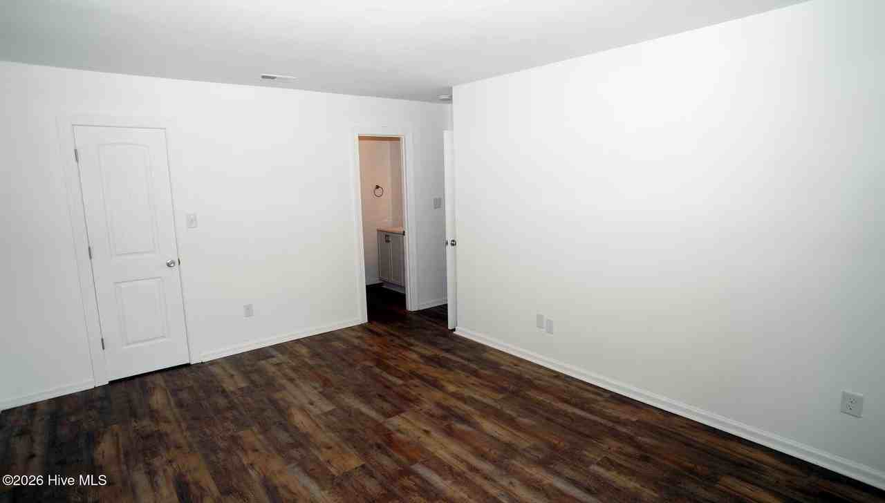 142 Quarterdeck Townes - Photo 5 of 19