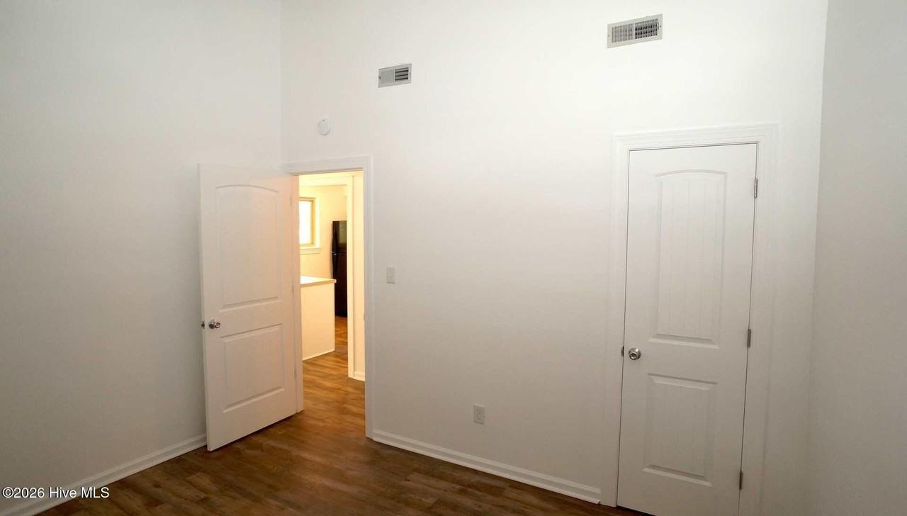 142 Quarterdeck Townes - Photo 7 of 15