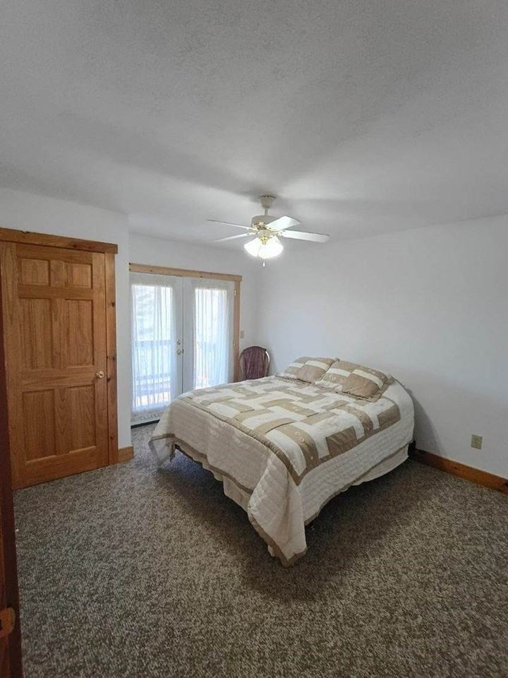 220 Nellie Cir - Photo 2 of 7