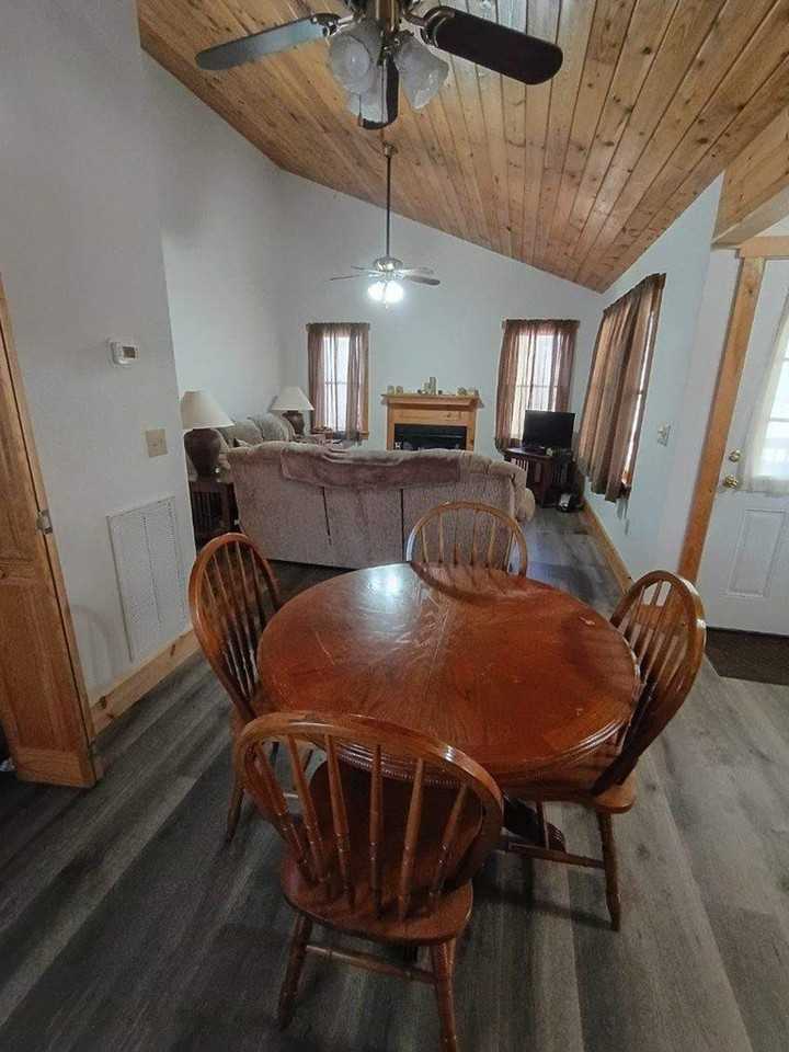 220 Nellie Cir - Photo 6 of 7