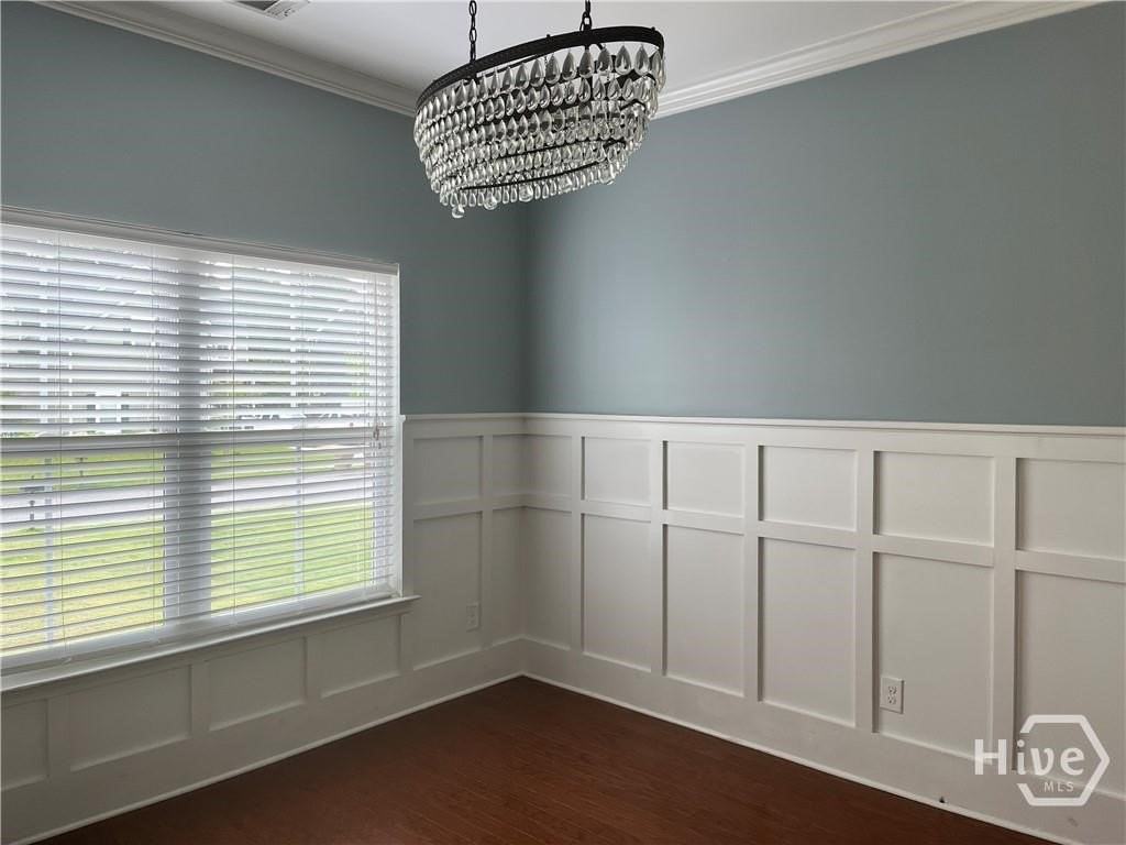 73 Waverly Ln - Photo 2 of 12
