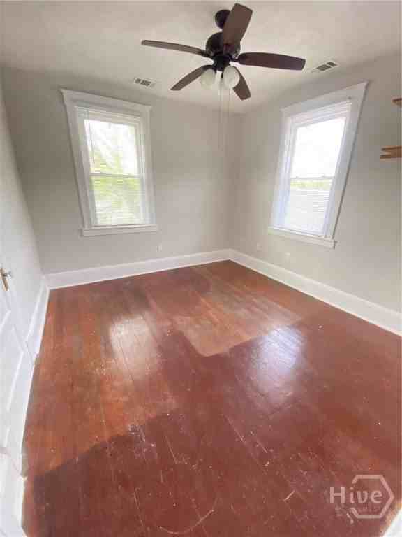 1131 Se 36th St #A - Photo 3 of 9