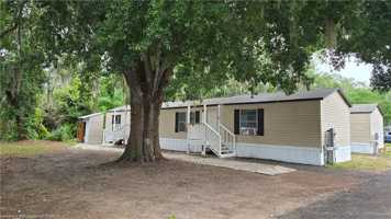 featured image of 44 Crawford Dr #15