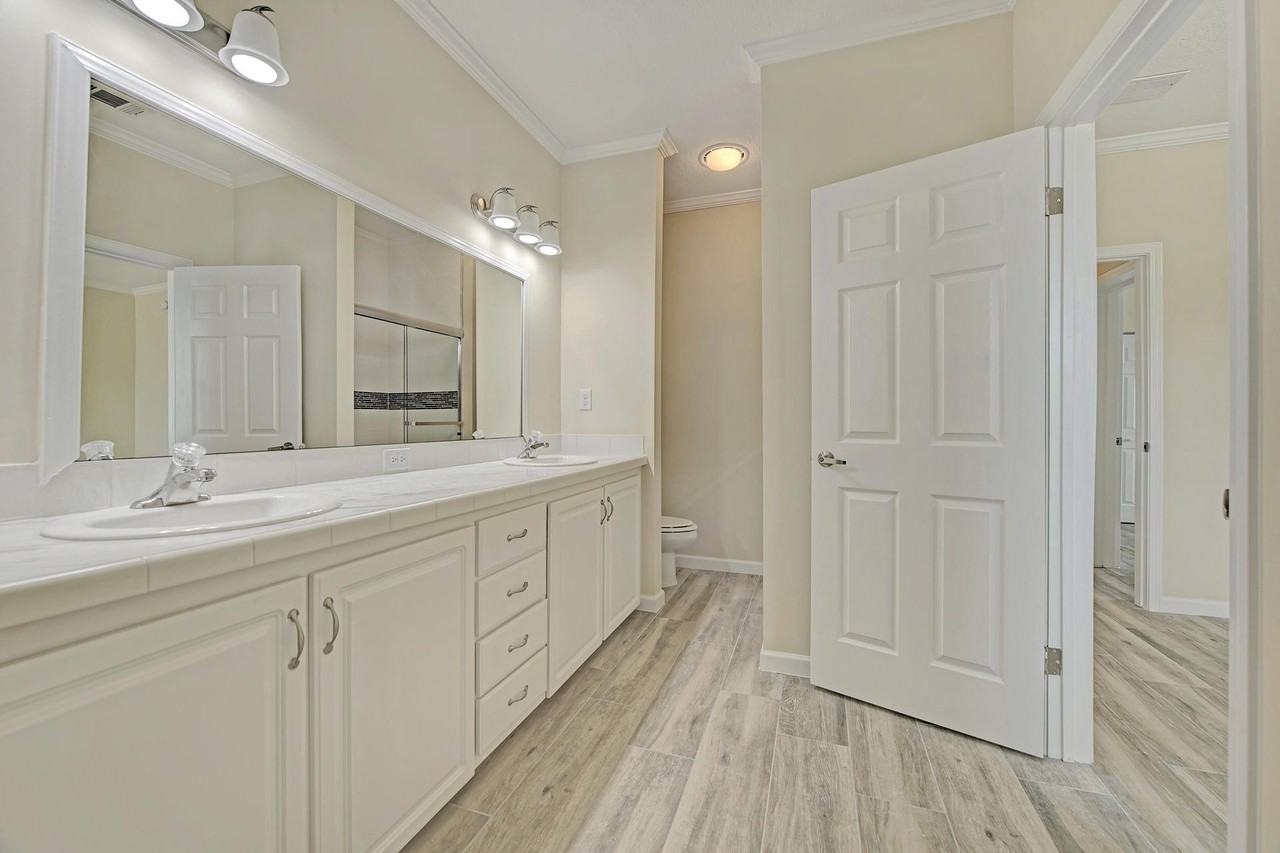 21 E Circle Dr #B - Photo 6 of 30