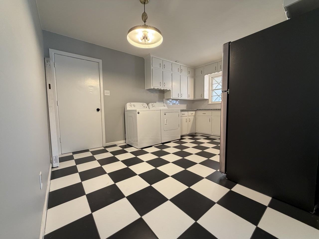4409 38th St - Photo 4 of 15