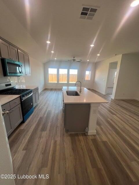 617 14th St - Photo 2 of 16