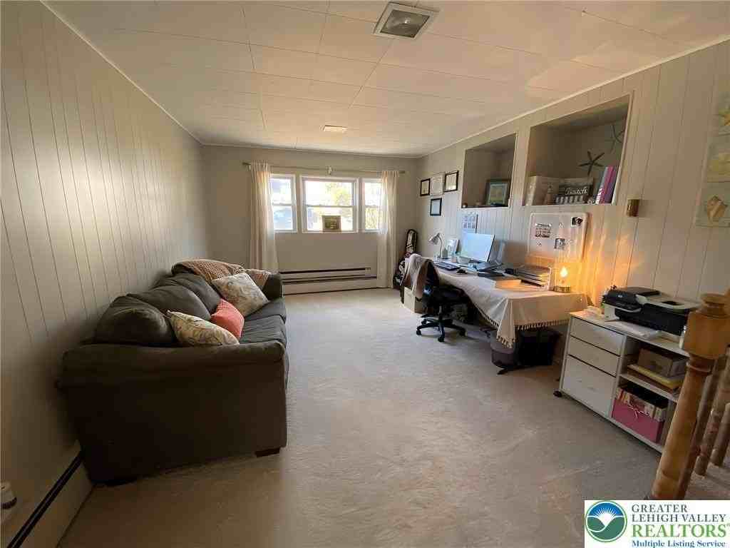 725 N Berks St - Photo 6 of 13