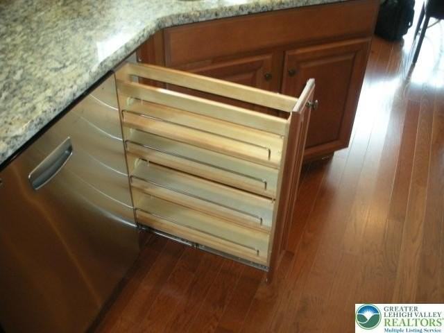 6149 Valley Forge Dr - Photo 5 of 12