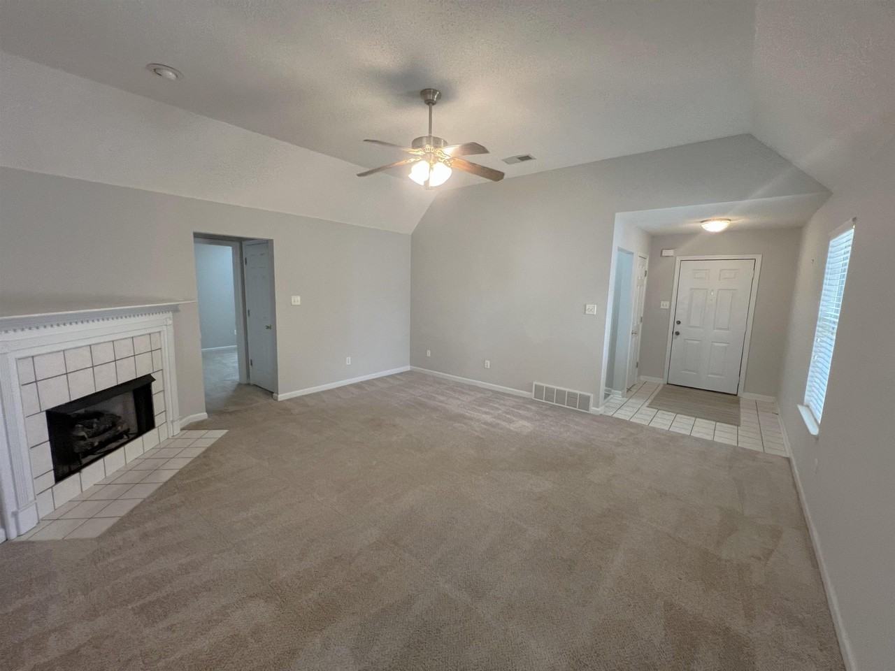 1168 Clear Creek Rd - Photo 3 of 19