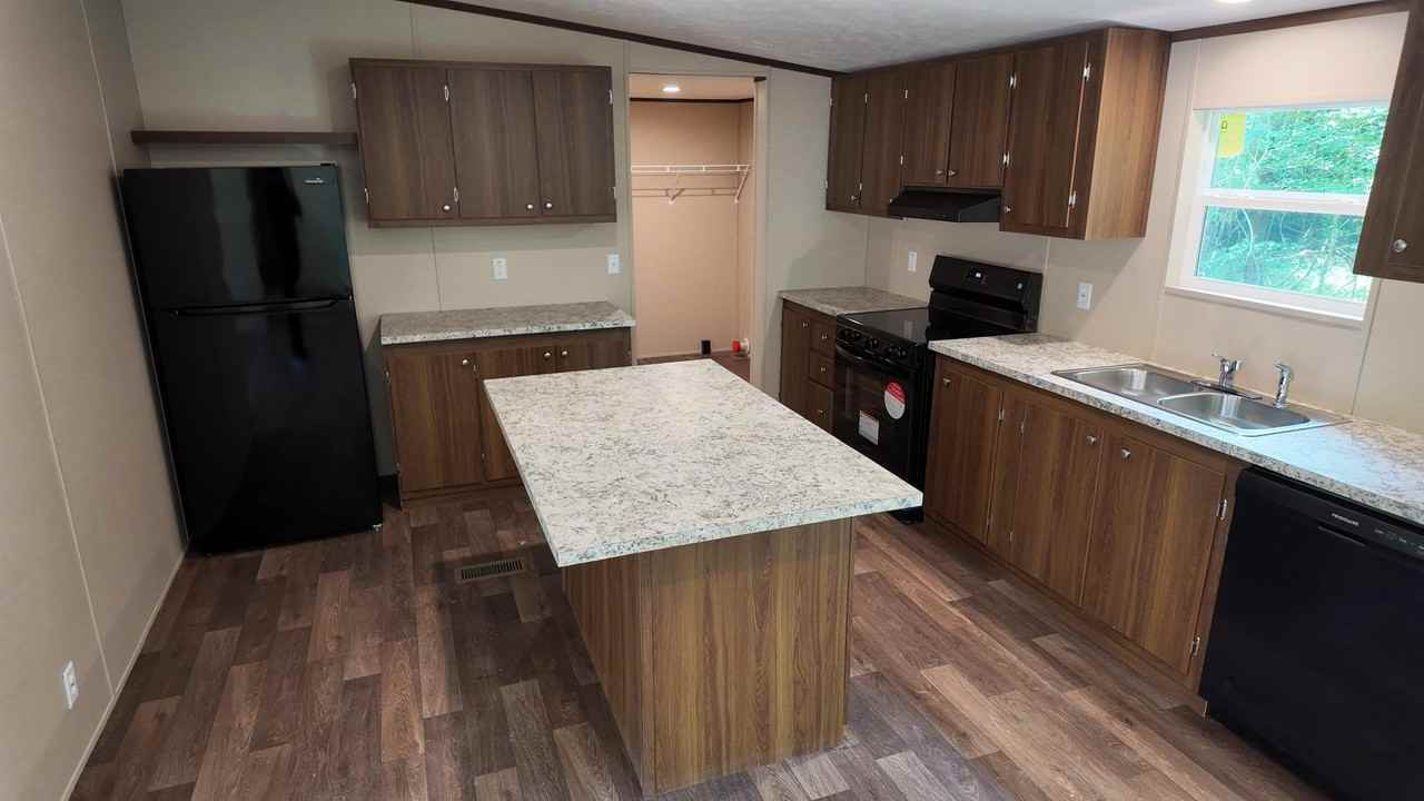 208 Marcy Cv - Photo 3 of 14