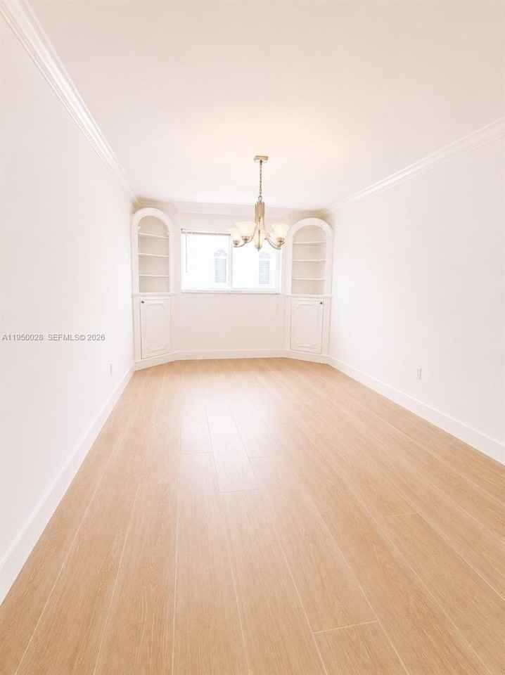 13005 Zambrana St - Photo 4 of 19