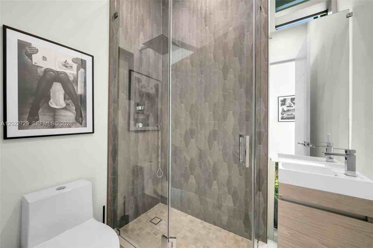 W 47th St - Photo 5 of 8