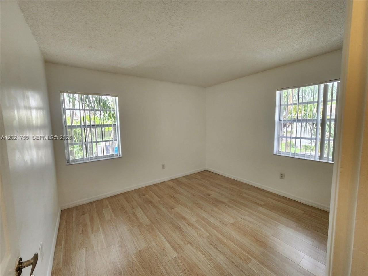 421 Ne 210th Circle Ter #203-26 - Photo 7 of 12