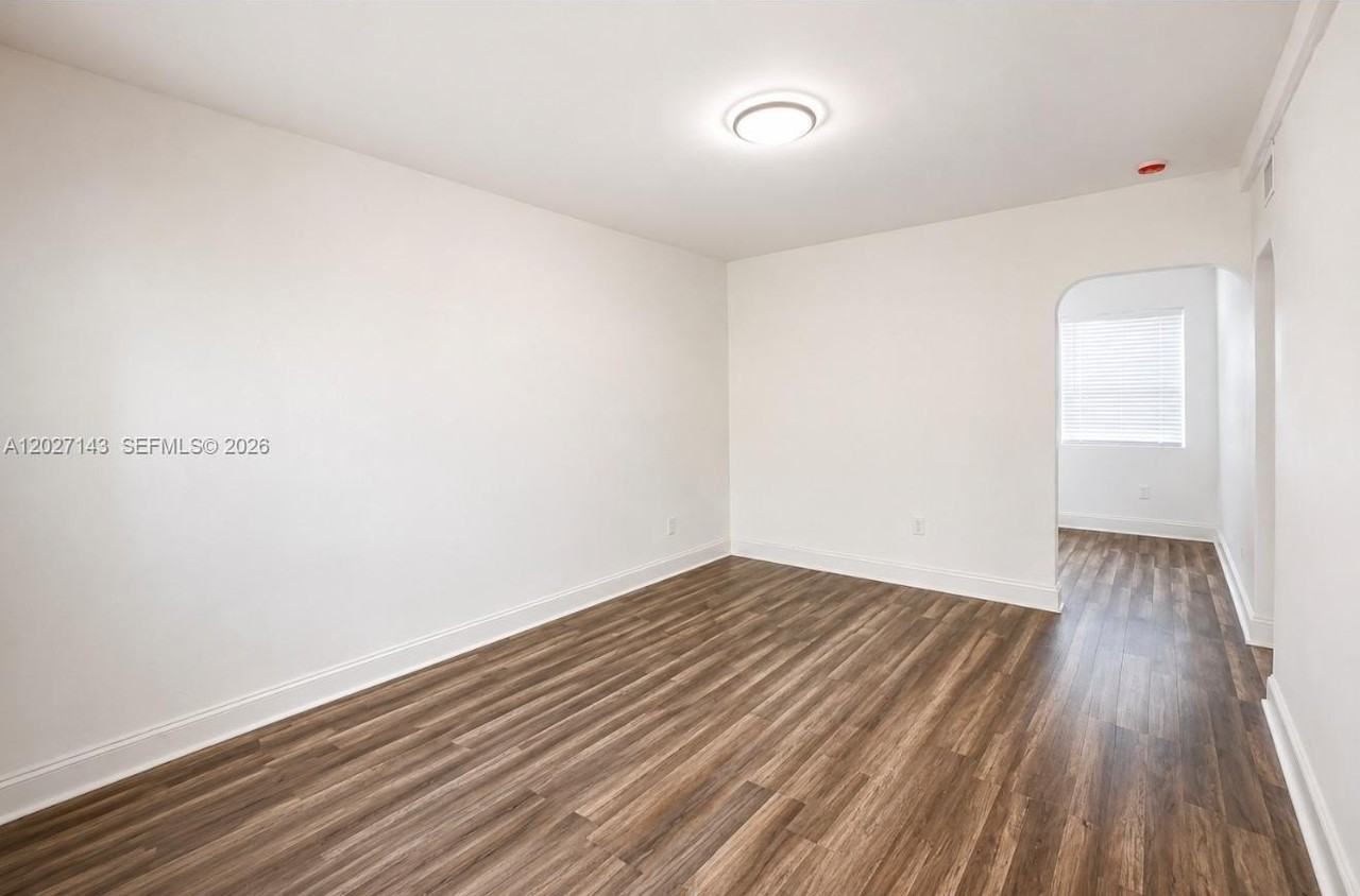 5623 Nw 4th Ave #5623 - Photo 4 of 12