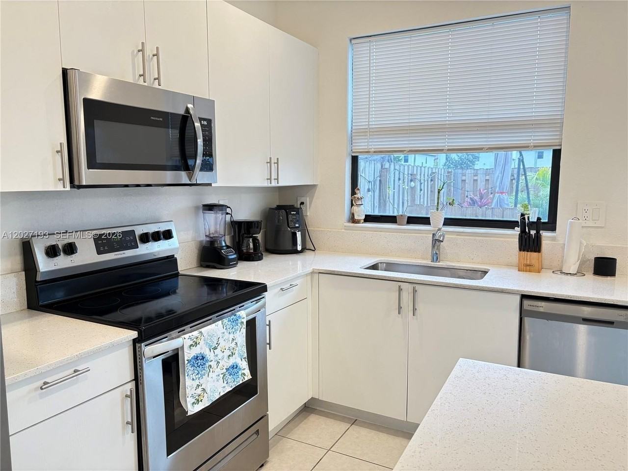 11772 Sw 247th Ter #11772 - Photo 4 of 25