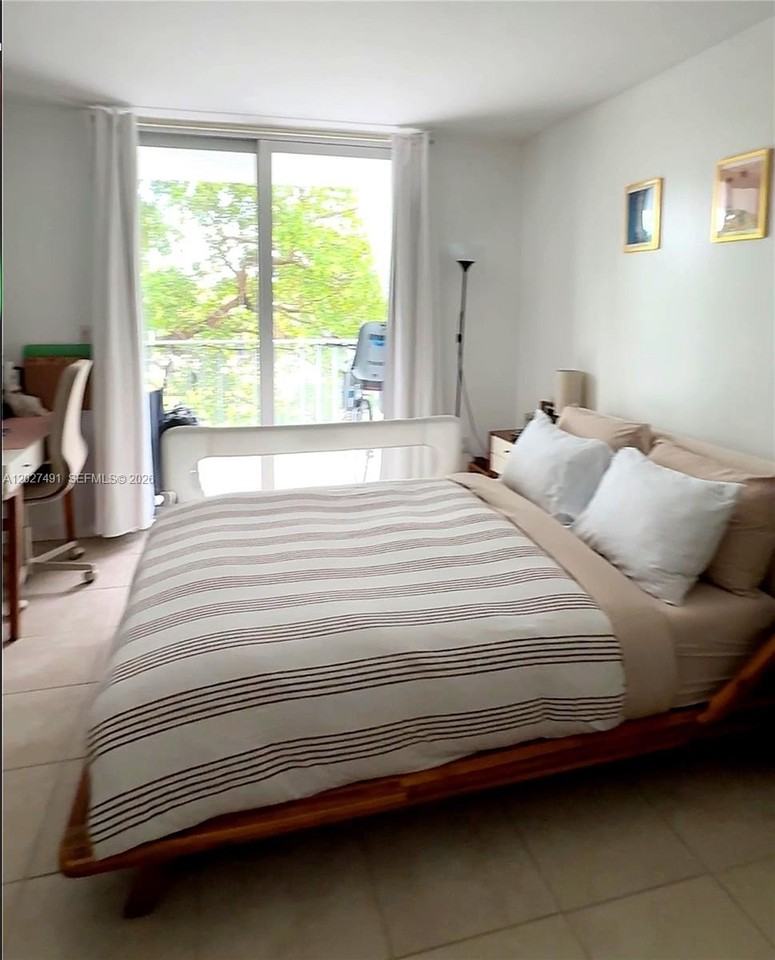 650 Ne 64th St #G402 - Photo 5 of 23