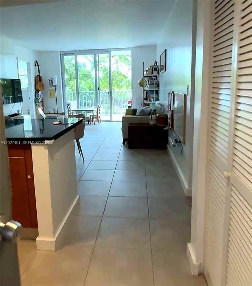 650 Ne 64th St #G402 - Photo 7 of 23