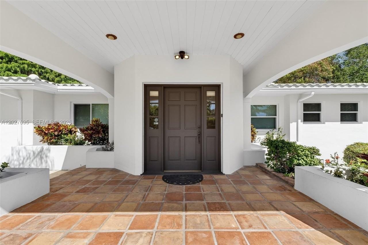 6125 Sw 109th St - Photo 4 of 32