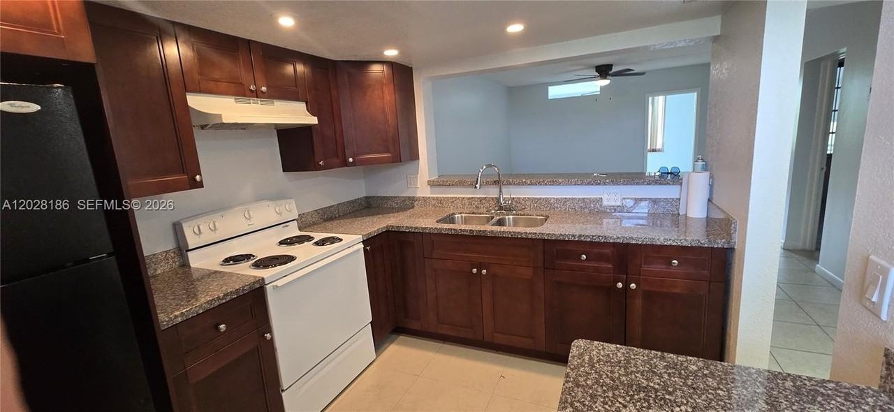 5335 Nw 10th Ct #307 - Photo 3 of 30