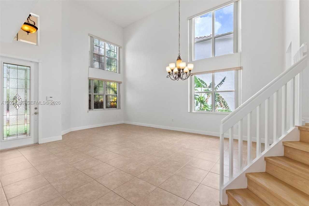 1303 Nw 167th Ave #1303 - Photo 3 of 40