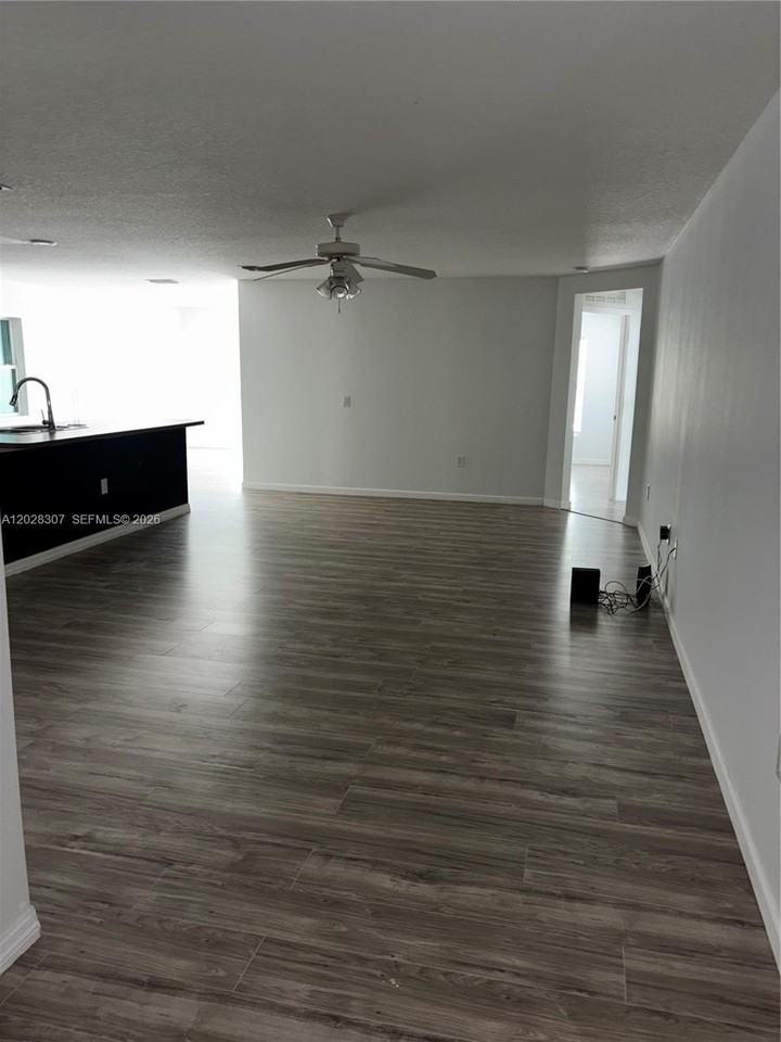 2650 De Groodt Rd Sw - Photo 3 of 14