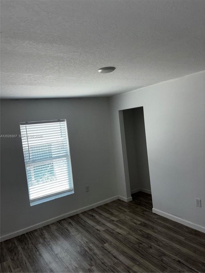 2650 De Groodt Rd Sw - Photo 4 of 14