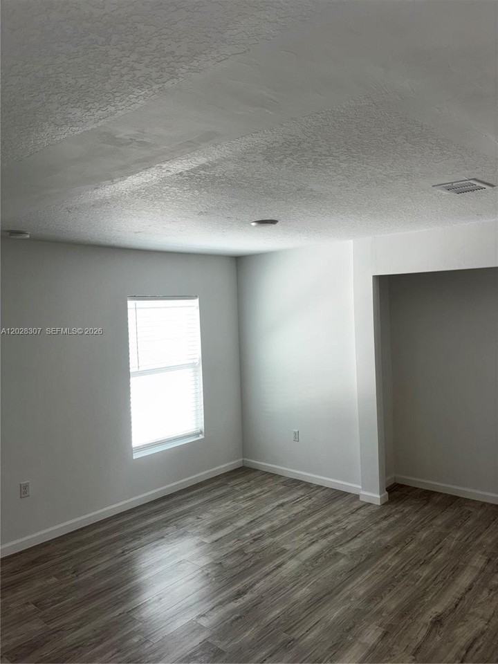 2650 De Groodt Rd Sw - Photo 6 of 14