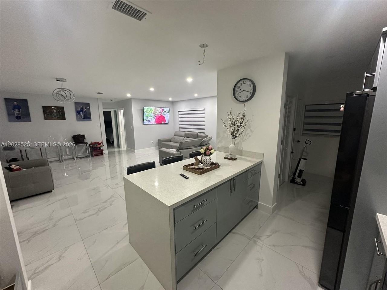 20515 Nw 45th Ave - Photo 6 of 28
