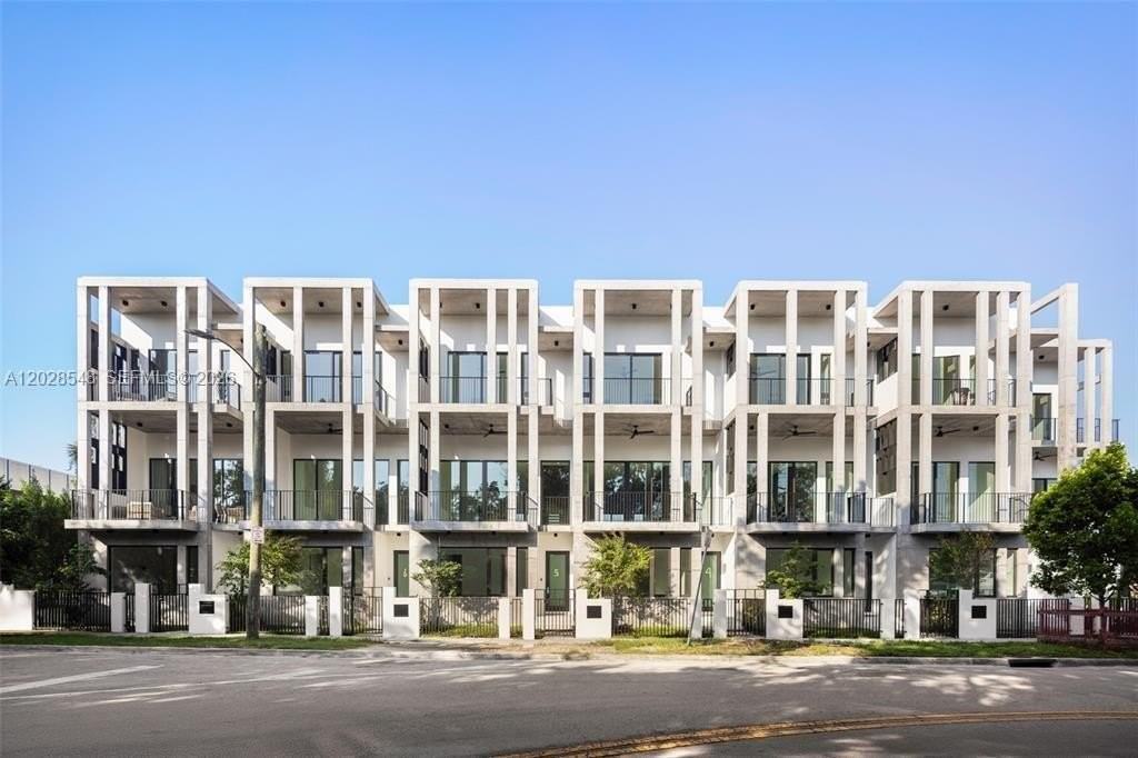 92 Sw 28th Rd #4