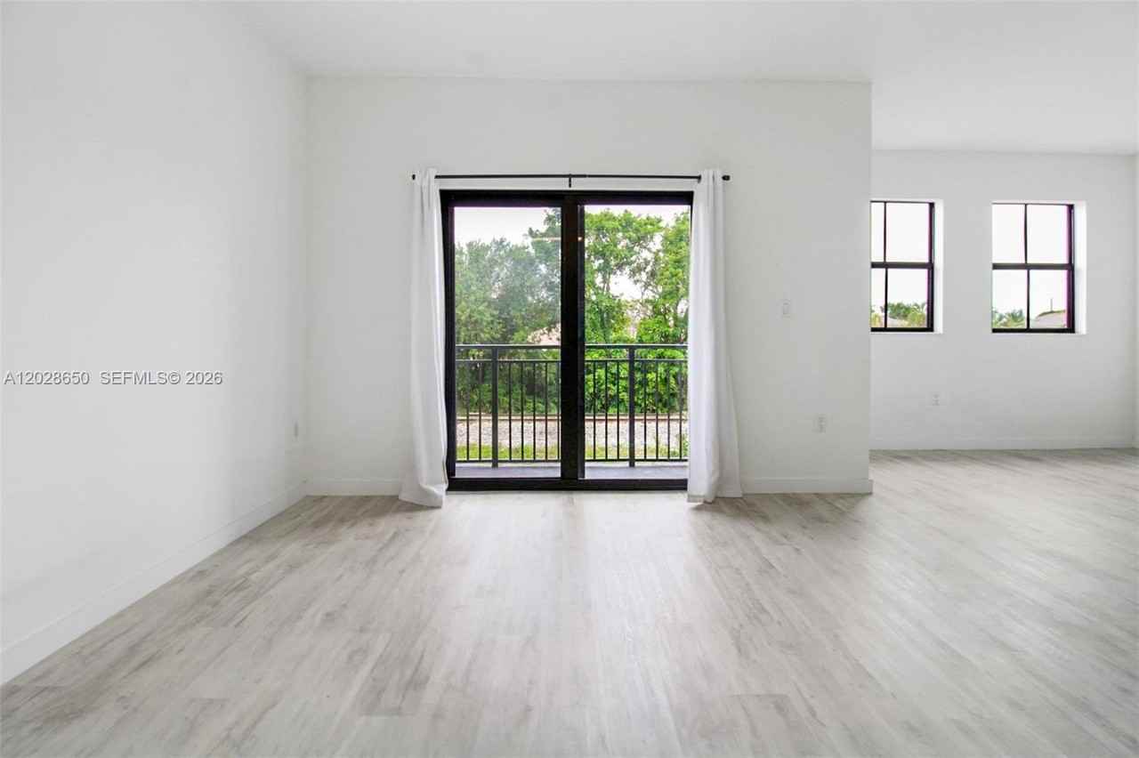 15540 Sw 136th St #4-216 - Photo 6 of 25