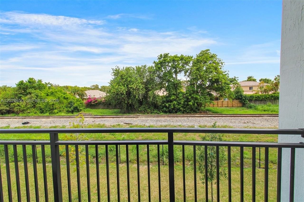 15540 Sw 136th St #4-216 - Photo 7 of 25