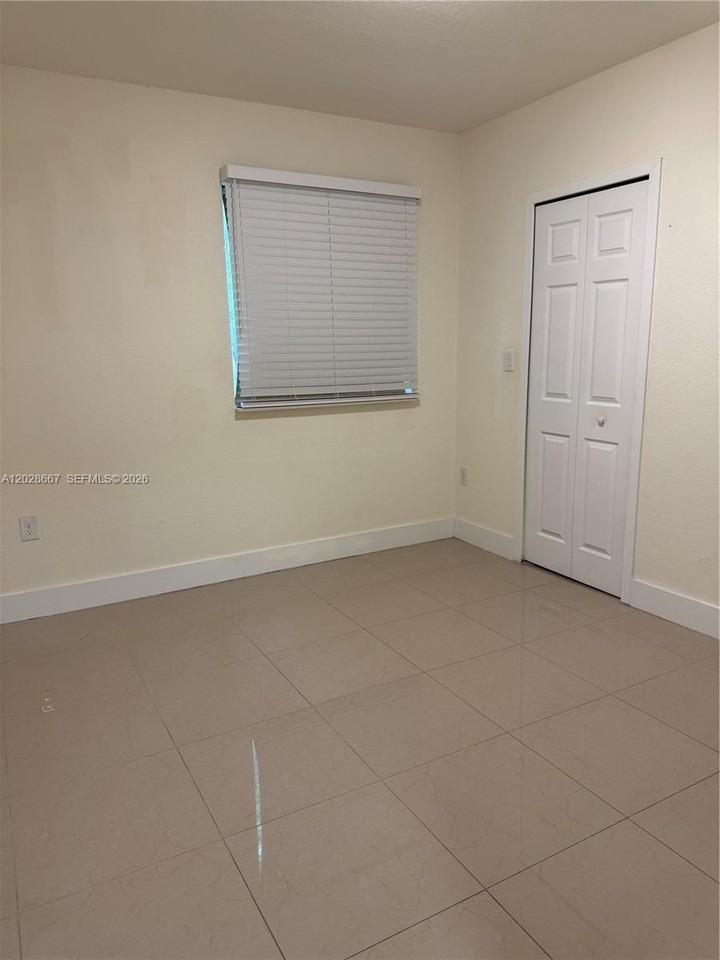 21041 Sw 92nd Ct - Photo 4 of 22