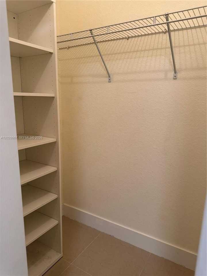21041 Sw 92nd Ct - Photo 7 of 22