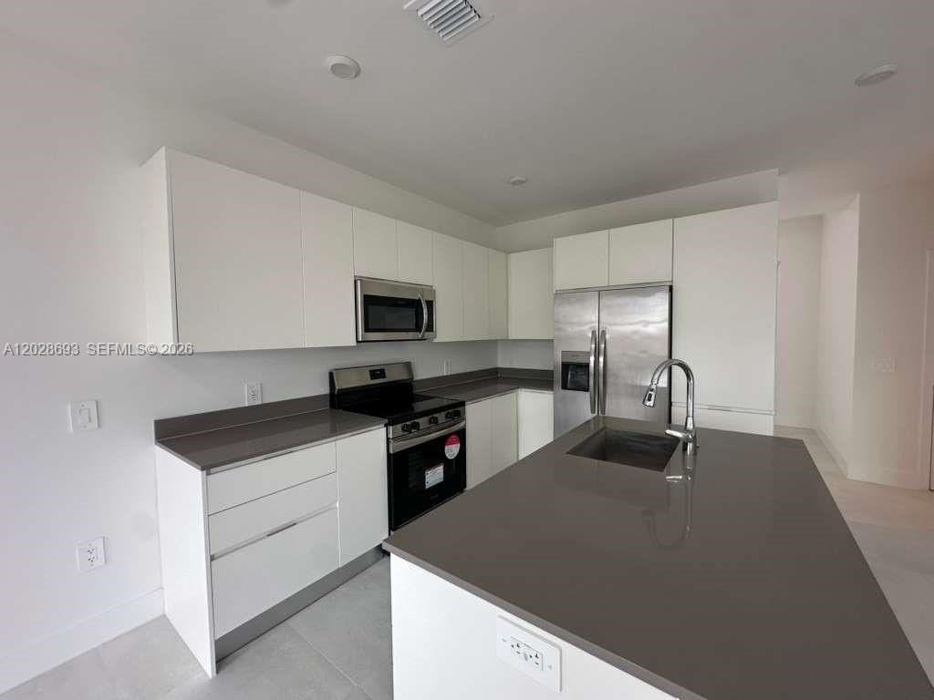 18979 Sw 345th Ter #0 - Photo 4 of 25