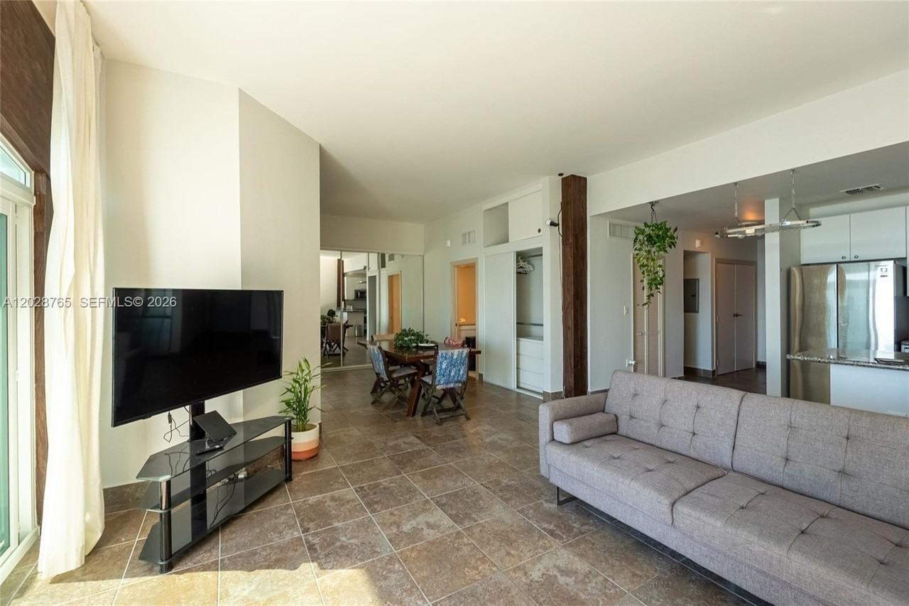 770 Ne 69th St #8F - Photo 4 of 39